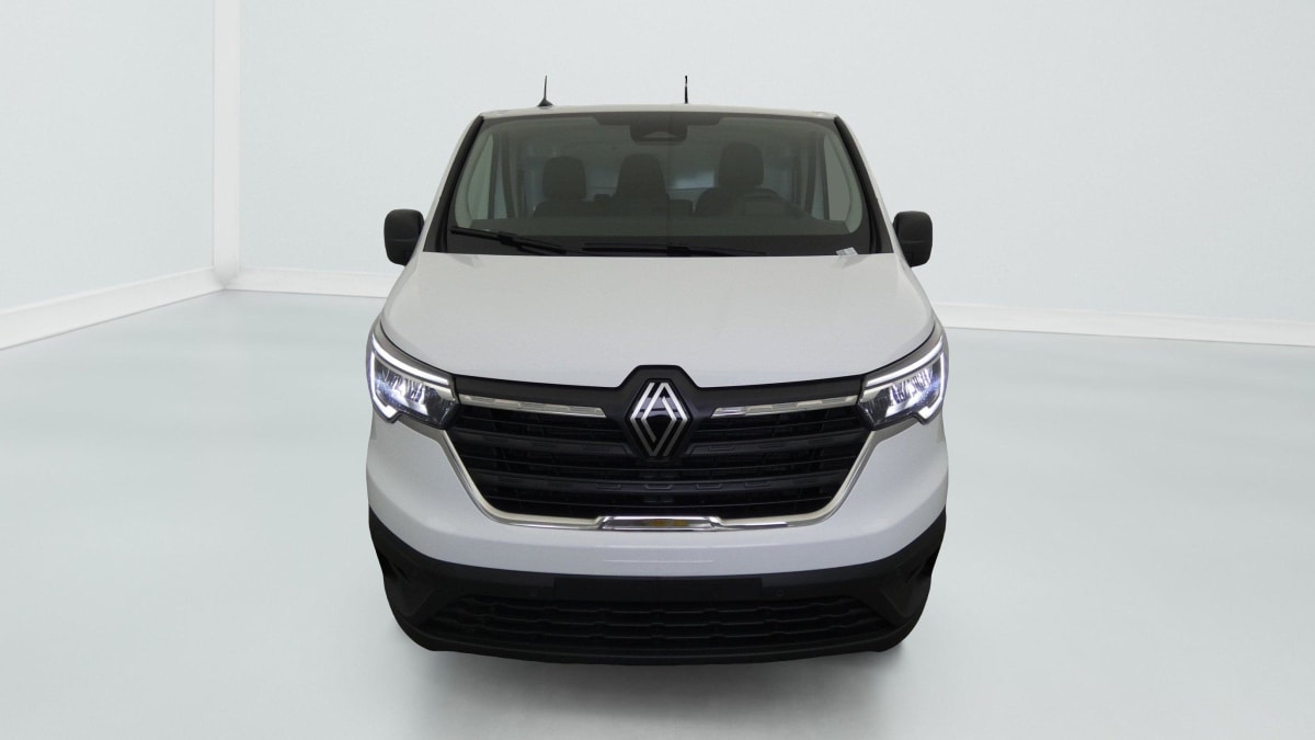 RENAULT TRAFIC L2H1 3T BLUE DCI 130 GSR2 ADVANCE + ATTELAGE + CAMERA + 2 PORTES LATERALES + PLANCHER BOIS + ANGLES MORTS