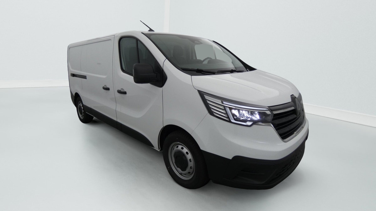 RENAULT TRAFIC L2H1 3T BLUE DCI 130 GSR2 ADVANCE