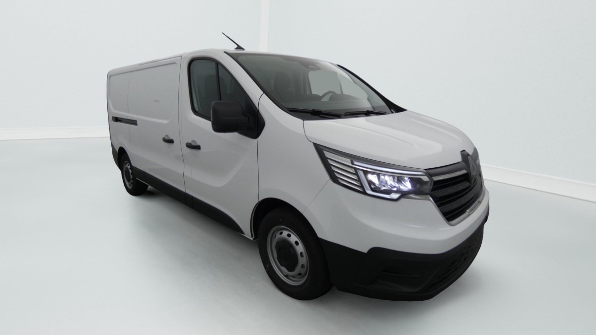 RENAULT TRAFIC L2H1 3T BLUE DCI 130 GSR2 ADVANCE