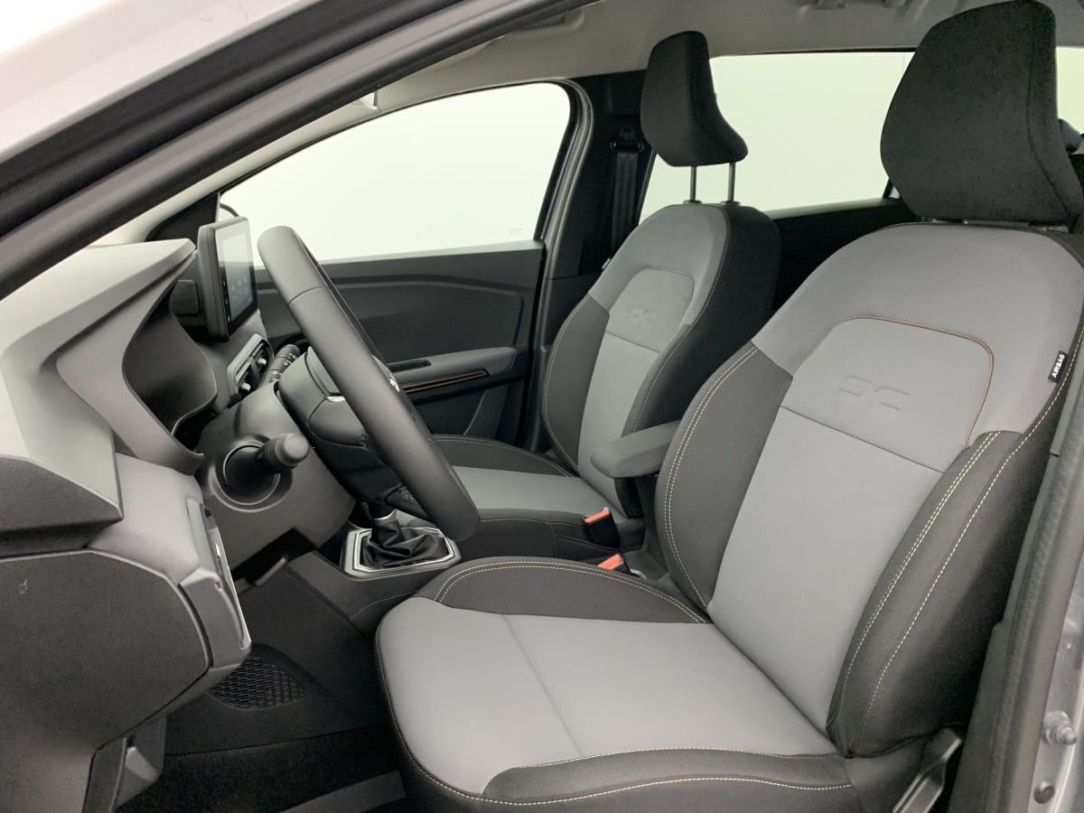 DACIA JOGGER Hybrid 140 7 places GSR2 Extreme +