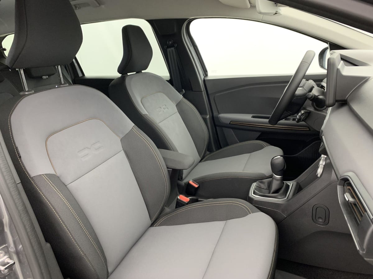 DACIA JOGGER Hybrid 140 7 places GSR2 Extreme +
