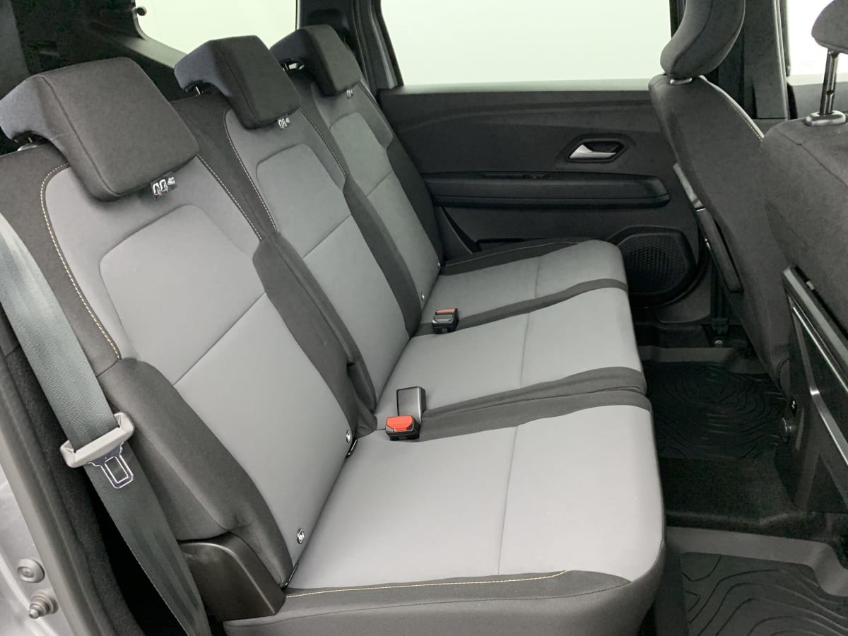 DACIA JOGGER Hybrid 140 7 places GSR2 Extreme +