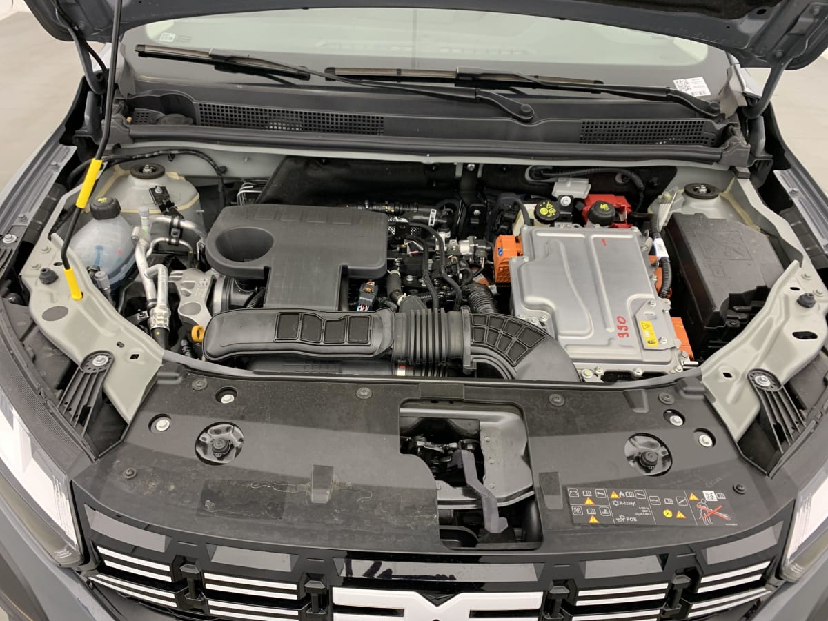DACIA JOGGER Hybrid 140 7 places GSR2 Extreme +