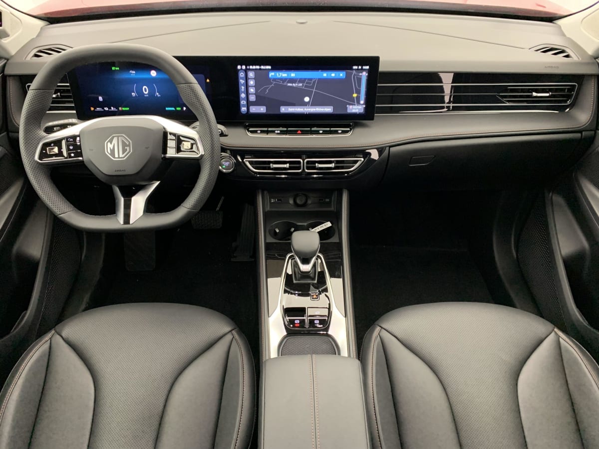 MG EHS 1.5T PHEV 272 ch Luxury