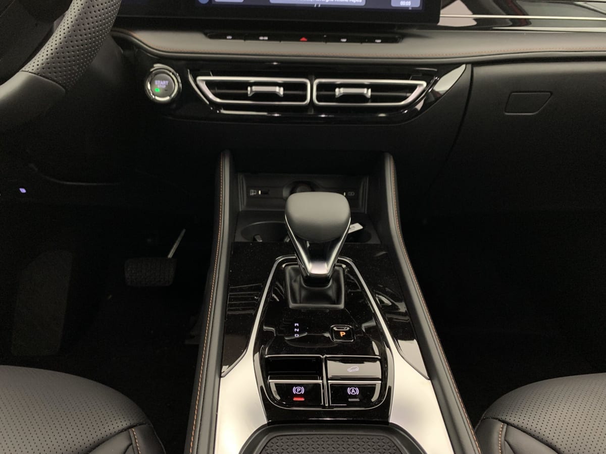 MG EHS 1.5T PHEV 272 ch Luxury