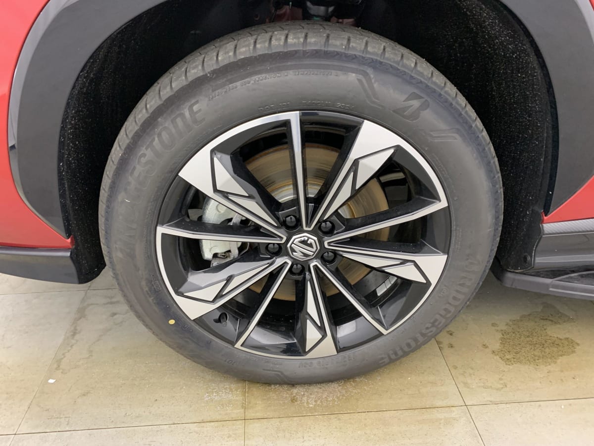 MG EHS 1.5T PHEV 272 ch Luxury