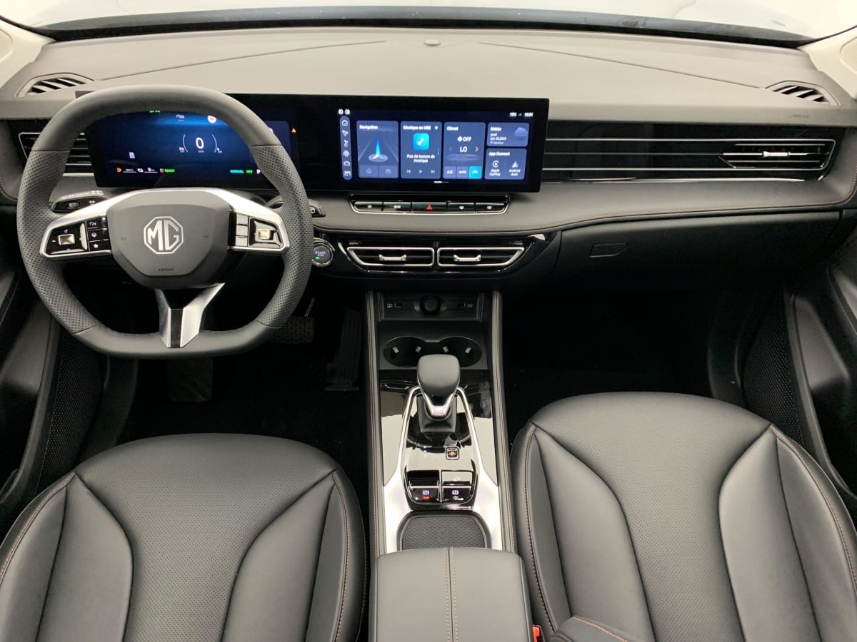 MG EHS 1.5T PHEV 272 ch Luxury