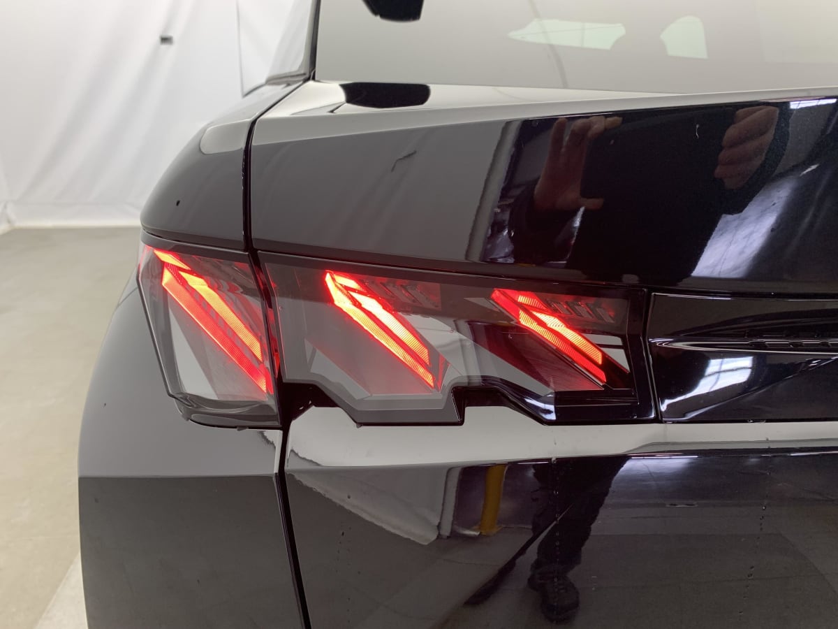 PEUGEOT 3008 Hybrid 145 e-DCS6 GT