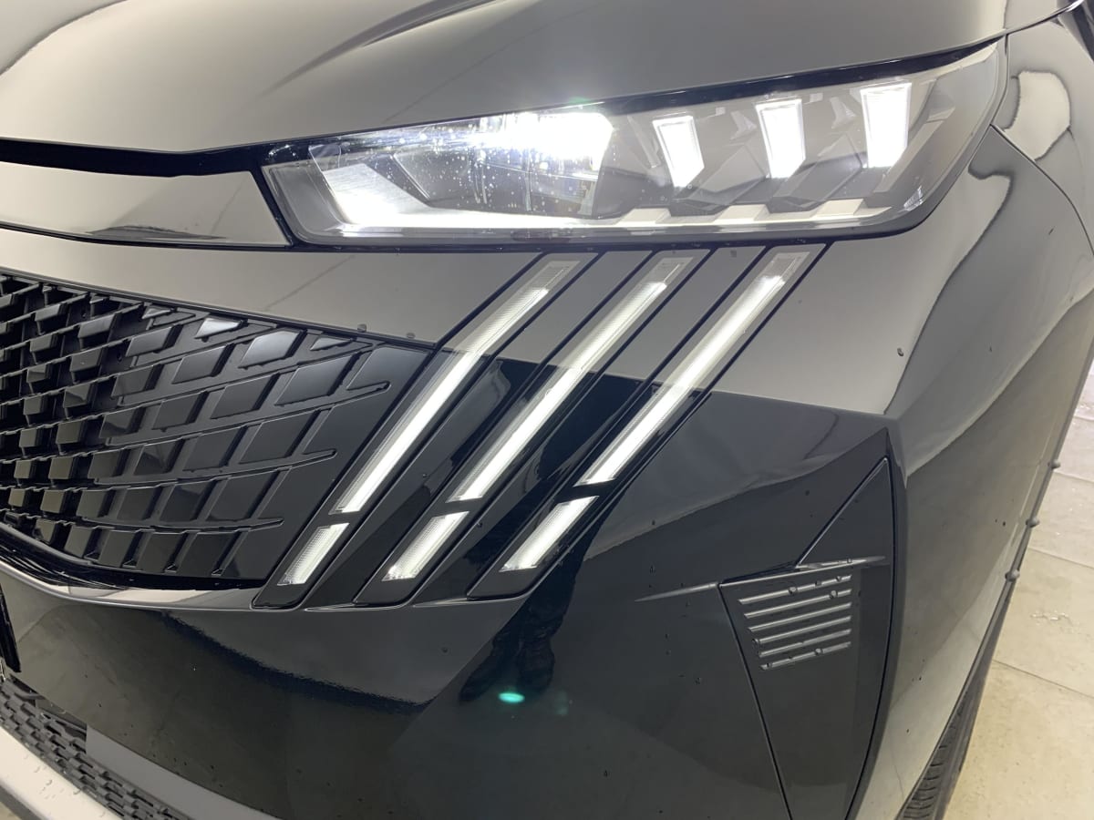 PEUGEOT 3008 Hybrid 145 e-DCS6 GT