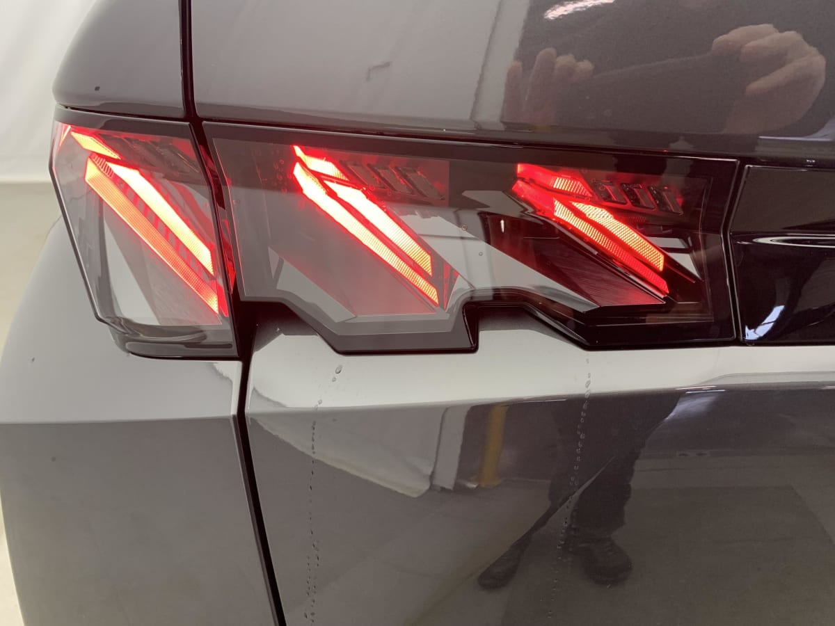 PEUGEOT 3008 Hybrid 145 e-DCS6 GT