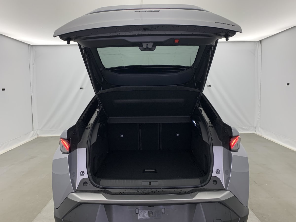 PEUGEOT 3008 Hybrid 145 e-DCS6 GT