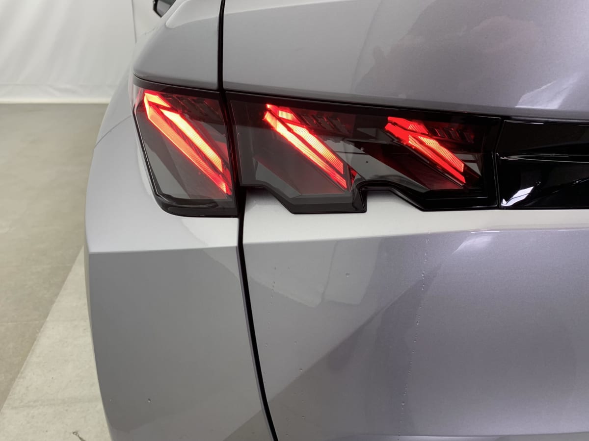 PEUGEOT 3008 Hybrid 145 e-DCS6 GT