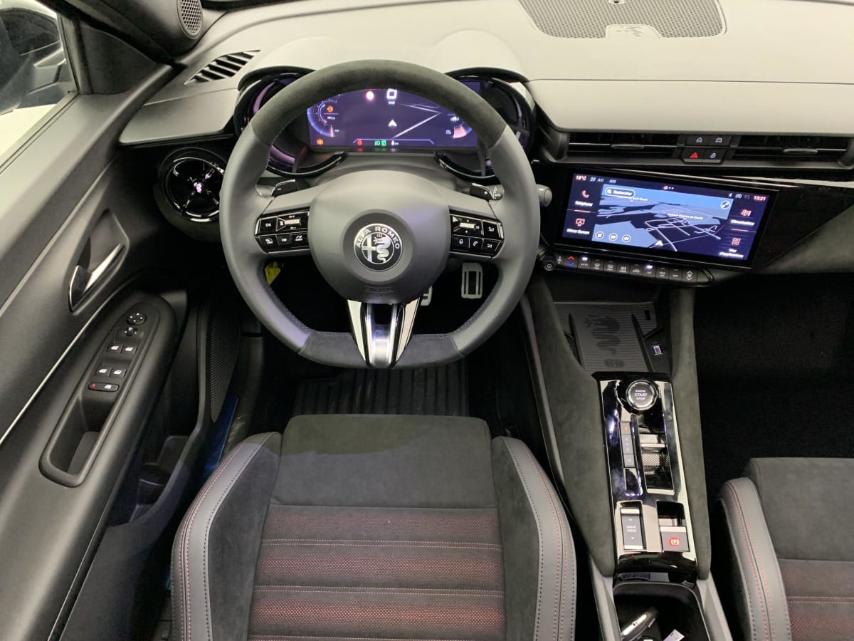 ALFA ROMEO JUNIOR 1.2 Ibrida 145 ch eDCT6 Speciale