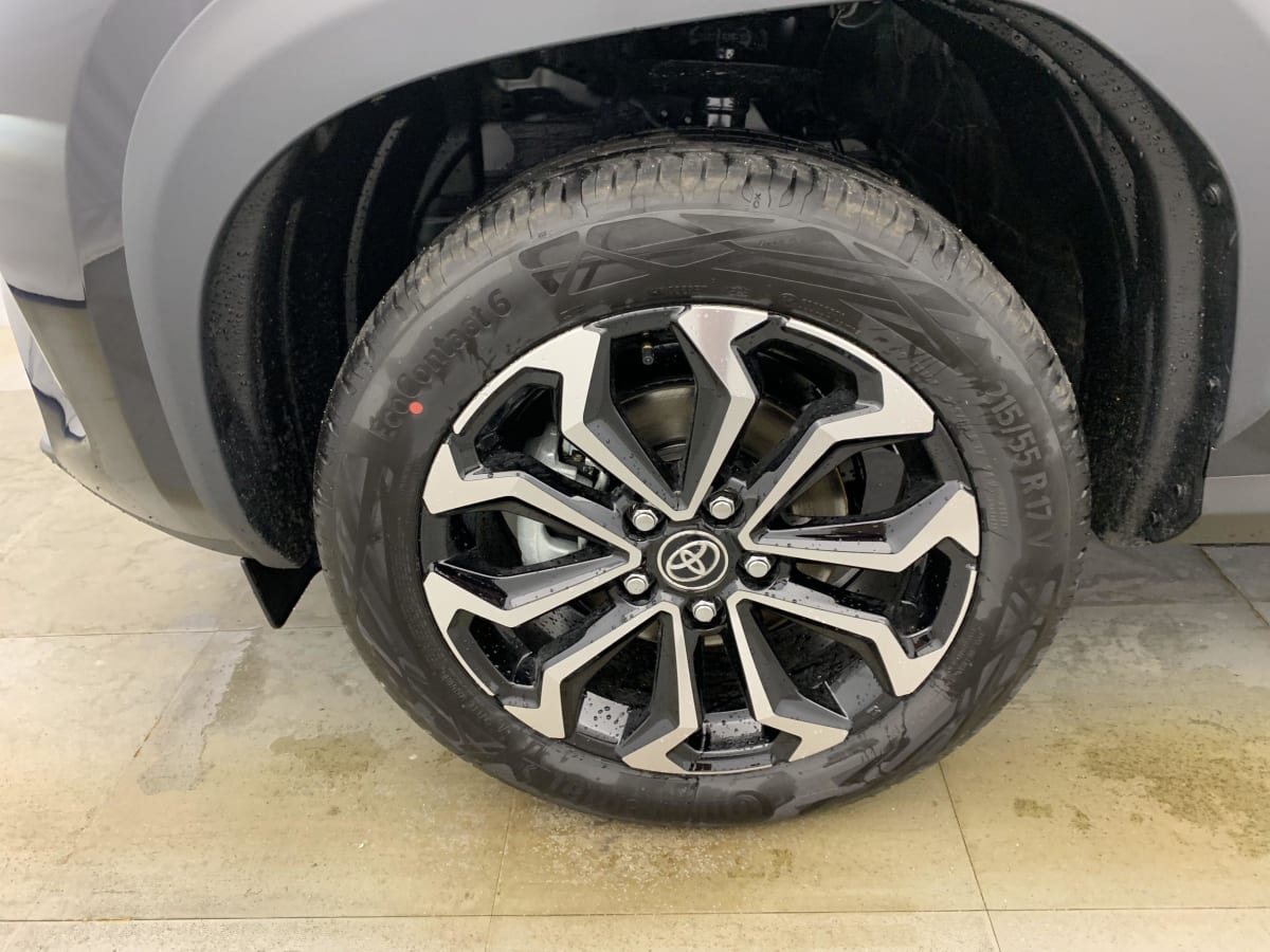 TOYOTA YARIS CROSS 130h 2WD Design