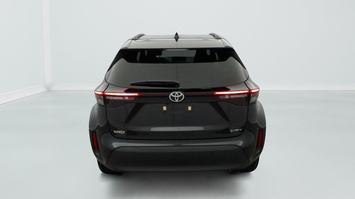 TOYOTA YARIS CROSS 130h 2WD Design