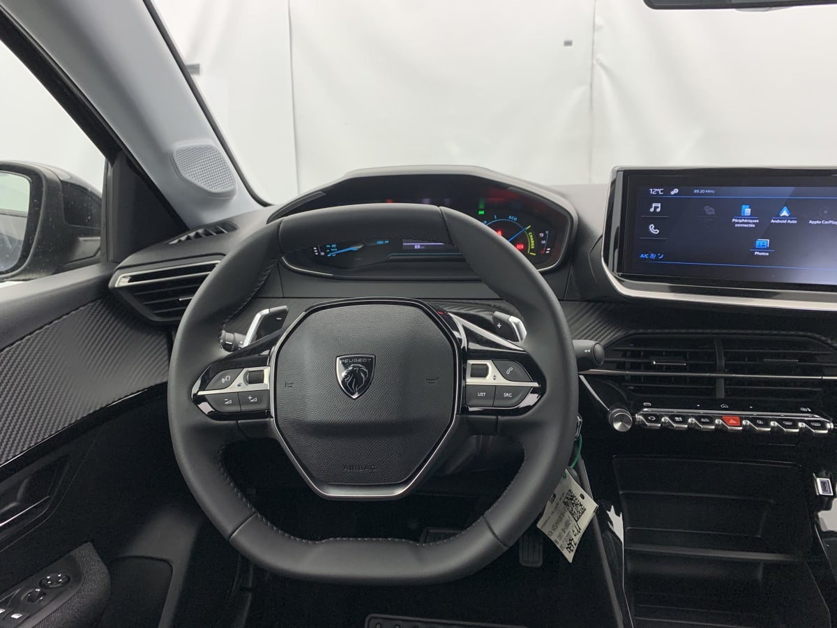 PEUGEOT 208 Hybrid 100 e-DCS6 Style