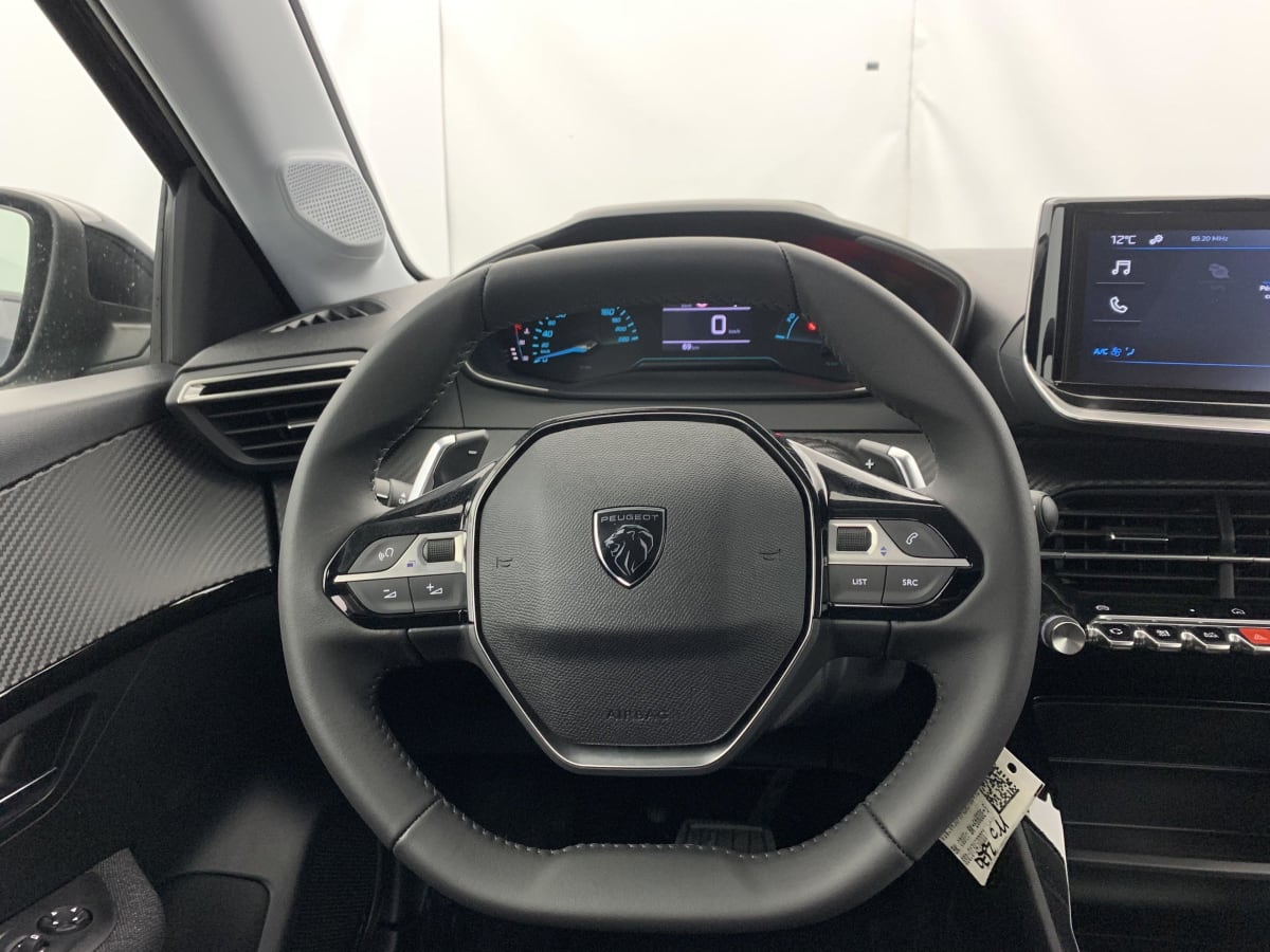 PEUGEOT 208 Hybrid 100 e-DCS6 Style