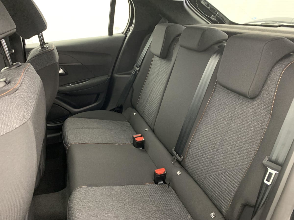 PEUGEOT 208 Hybrid 100 e-DCS6 Style