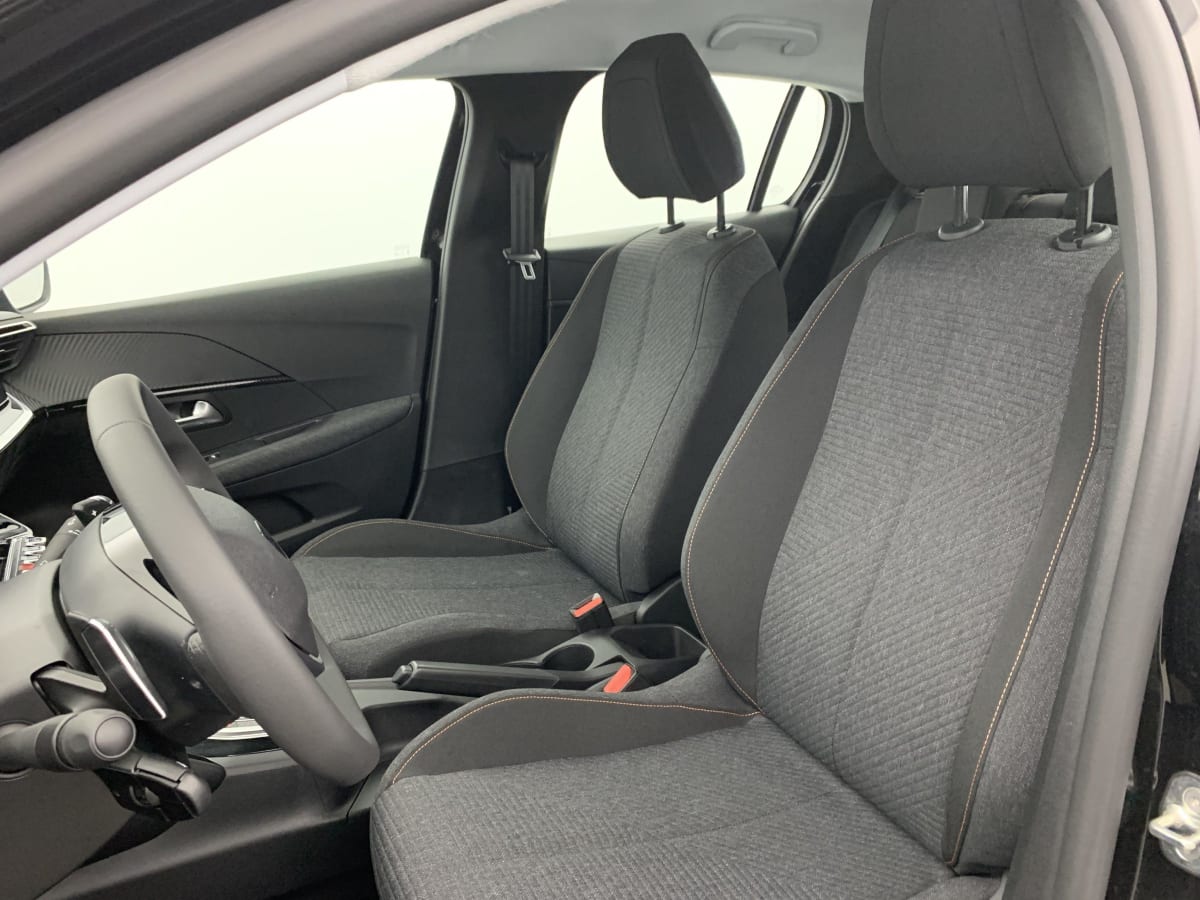 PEUGEOT 208 Hybrid 100 e-DCS6 Style