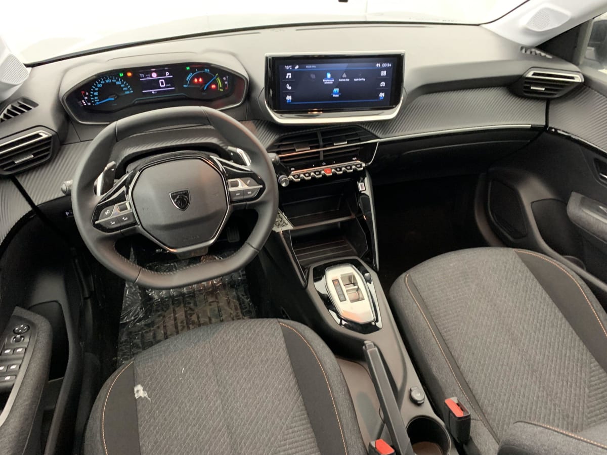 PEUGEOT 208 Hybrid 100 e-DCS6 Style