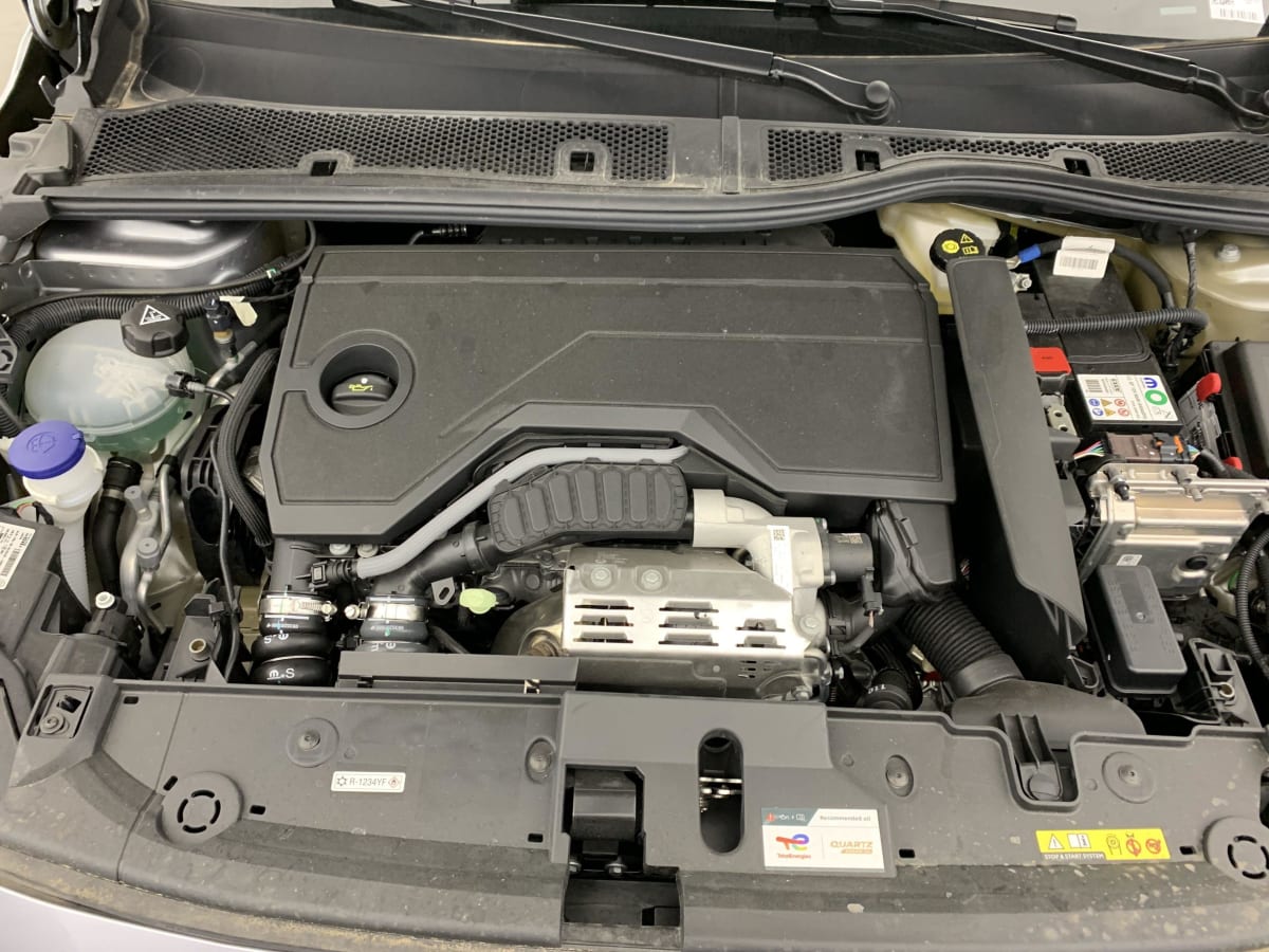 PEUGEOT 208 Hybrid 100 e-DCS6 Style