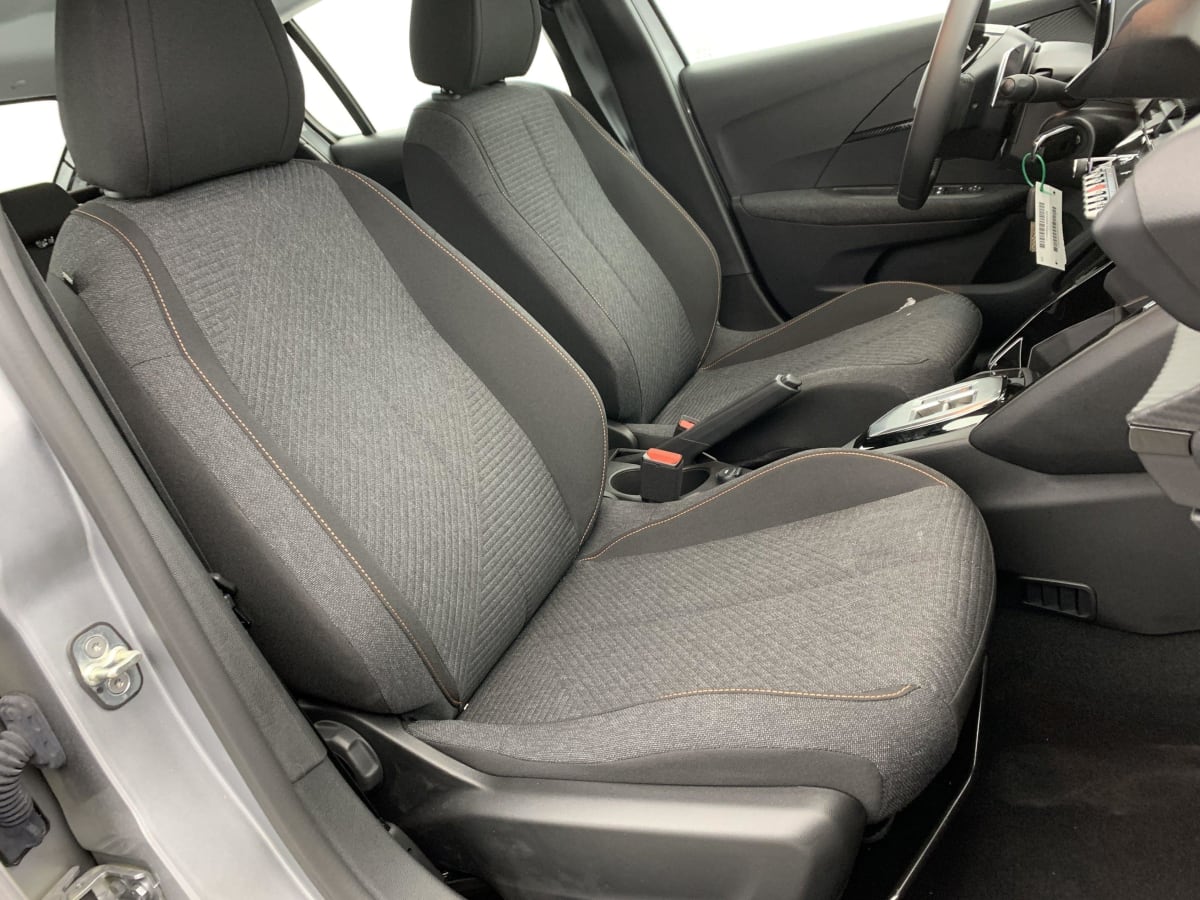 PEUGEOT 208 Hybrid 100 e-DCS6 Style