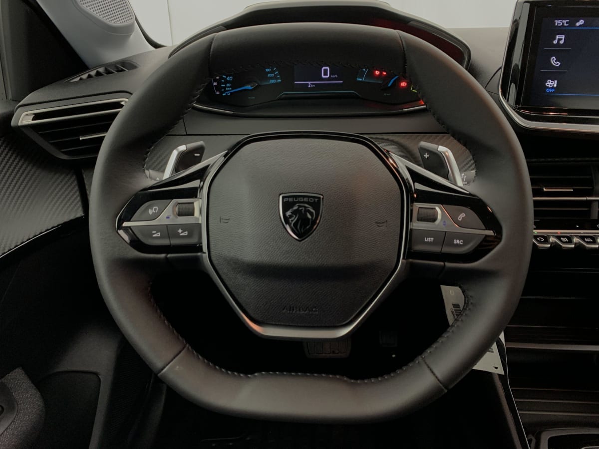 PEUGEOT 208 Hybrid 100 e-DCS6 Style