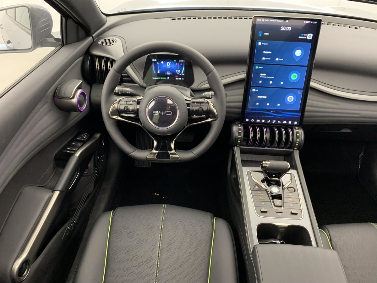 BYD ATTO 3 60 5 kWh 204 ch Design