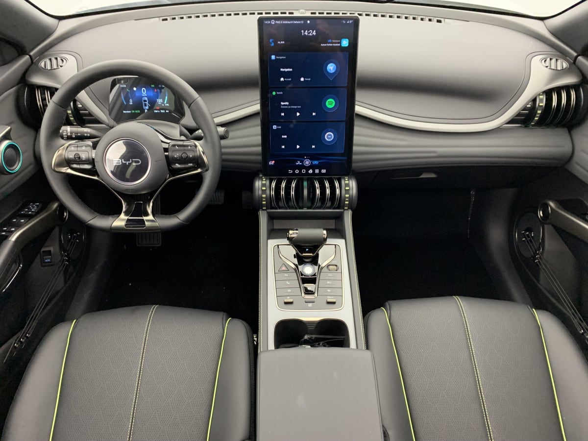 BYD ATTO 3 60 5 kWh 204 ch Design