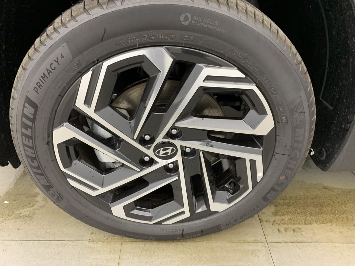 HYUNDAI TUCSON 1.6 T-GDI 253 Plug-in BVA6 Creative