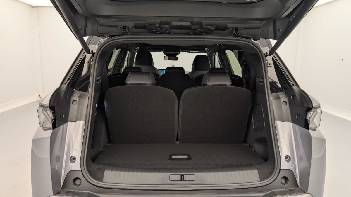 PEUGEOT 5008 Hybrid 145 e-DCS6 GT