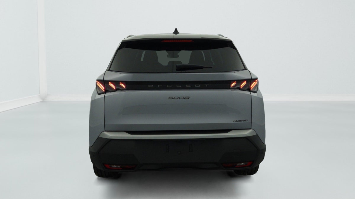 PEUGEOT 5008 Hybrid 145 e-DCS6 GT
