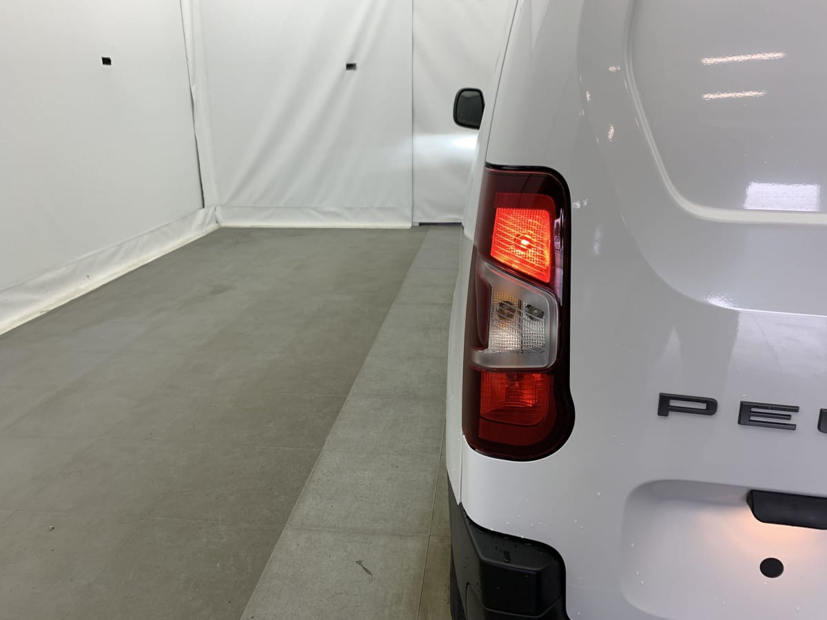 PEUGEOT PARTNER M 650 KG BLUEHDI 130 S S EAT8