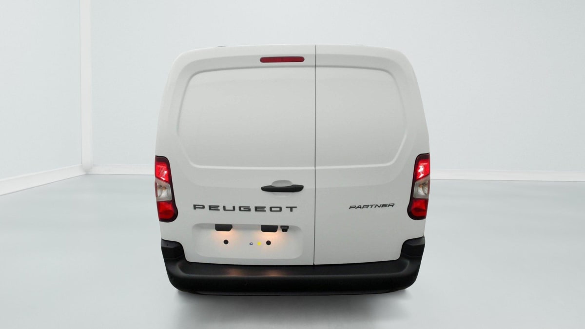 PEUGEOT PARTNER M 650 KG BLUEHDI 130 S S EAT8