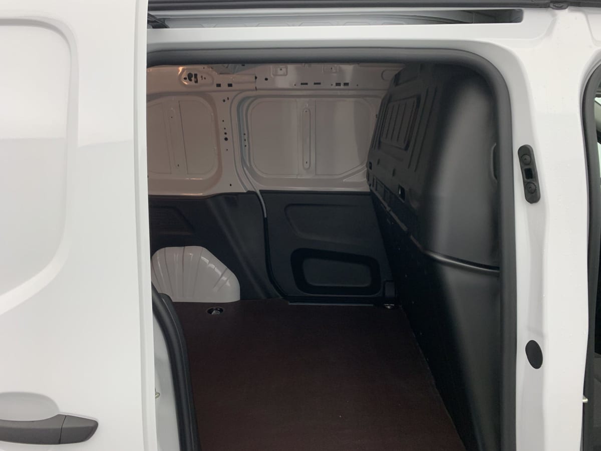 PEUGEOT PARTNER M 650 KG BLUEHDI 130 S S EAT8