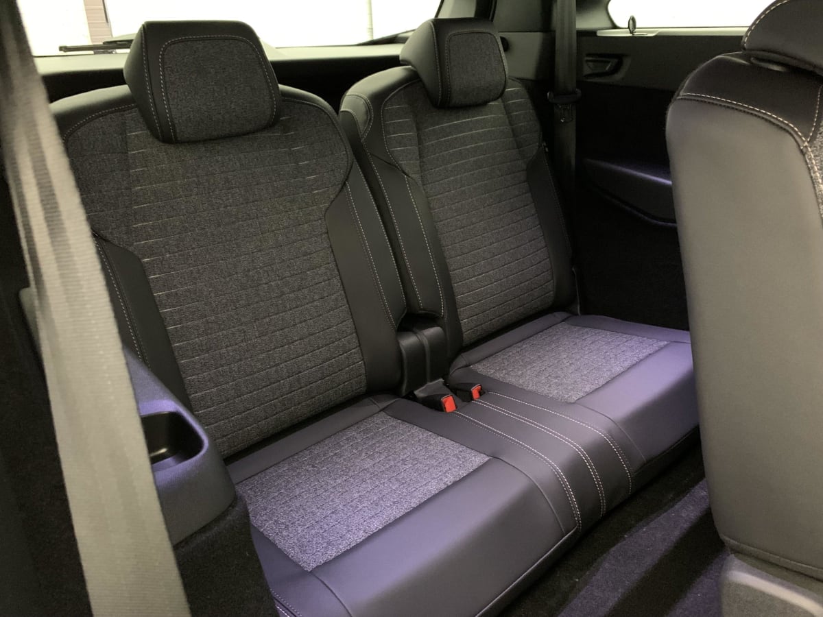PEUGEOT 5008 Hybrid 145 e-DCS6 Allure
