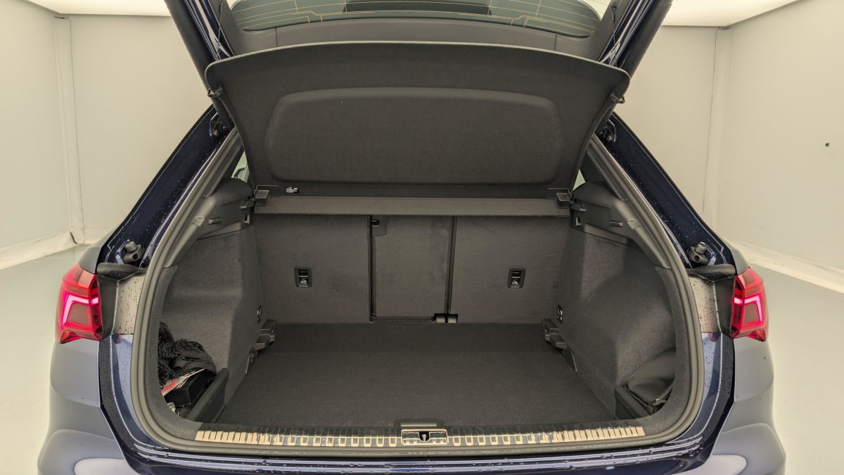 AUDI Q3 35 TDI 150 CH S TRONIC 7 S LINE