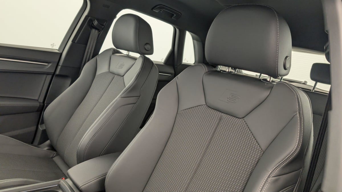 AUDI Q3 35 TDI 150 CH S TRONIC 7 S LINE
