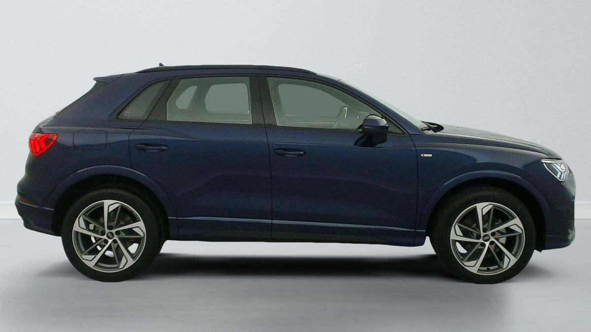 AUDI Q3 35 TDI 150 CH S TRONIC 7 S LINE