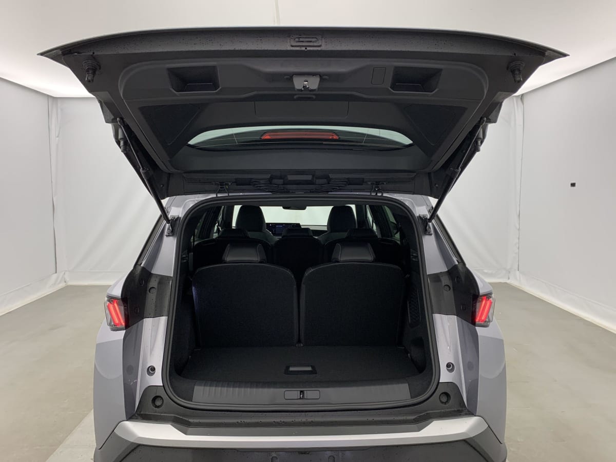 PEUGEOT 5008 Hybrid 145 e-DCS6 Allure