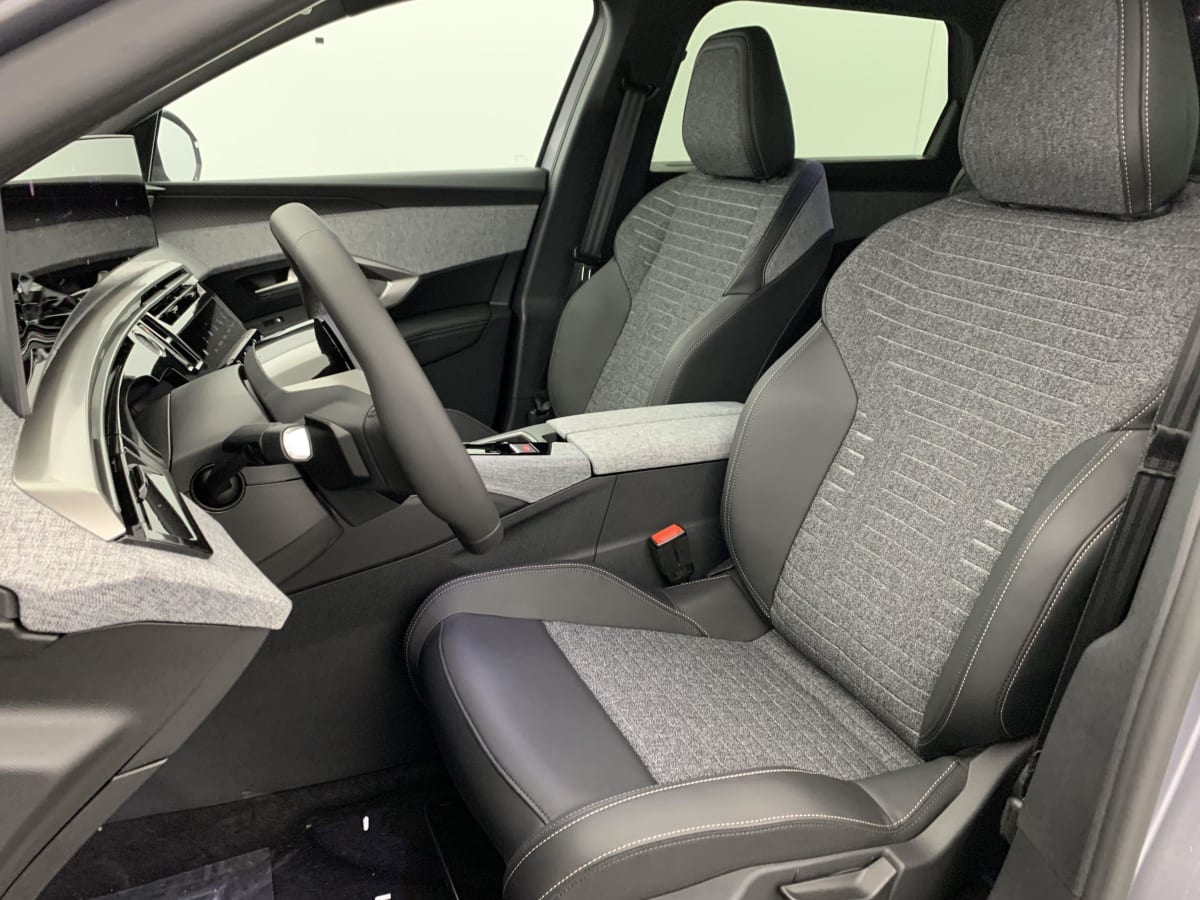 PEUGEOT 5008 Hybrid 145 e-DCS6 Allure