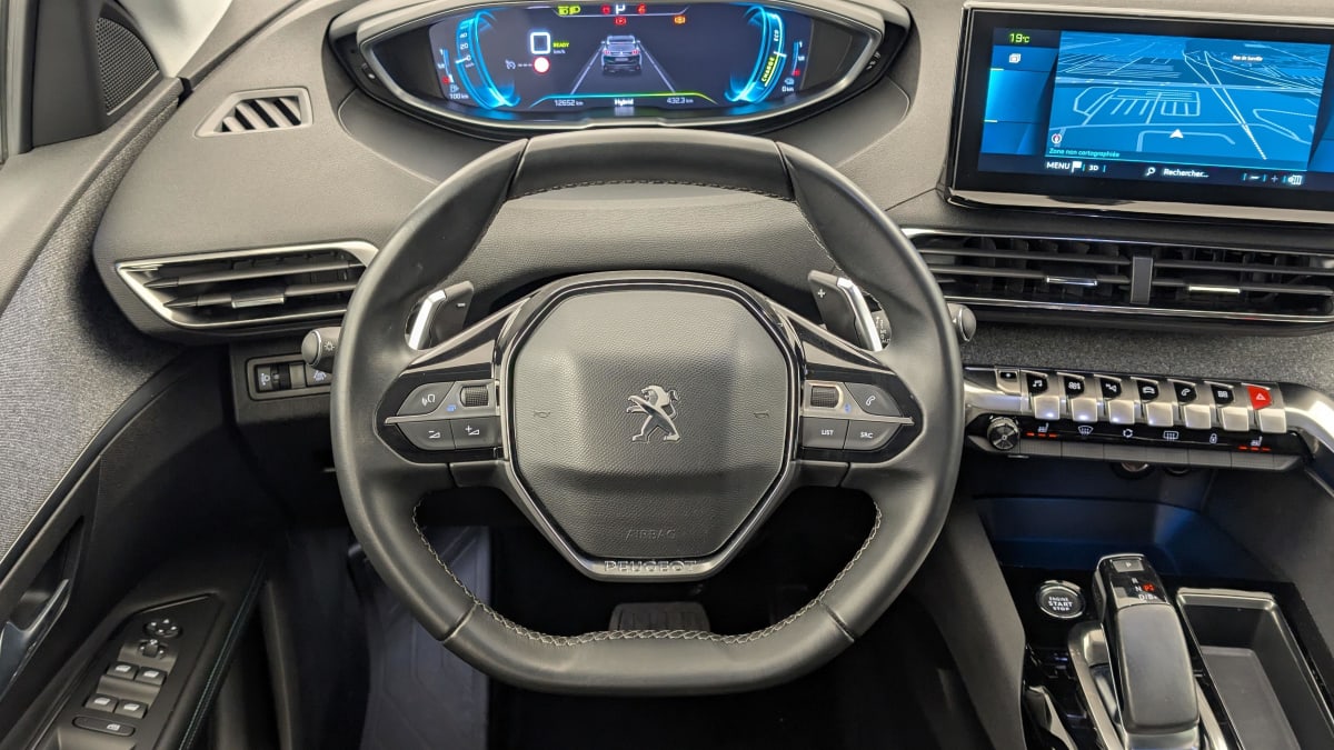 PEUGEOT 3008 Hybrid 225 e-EAT8 Allure Pack