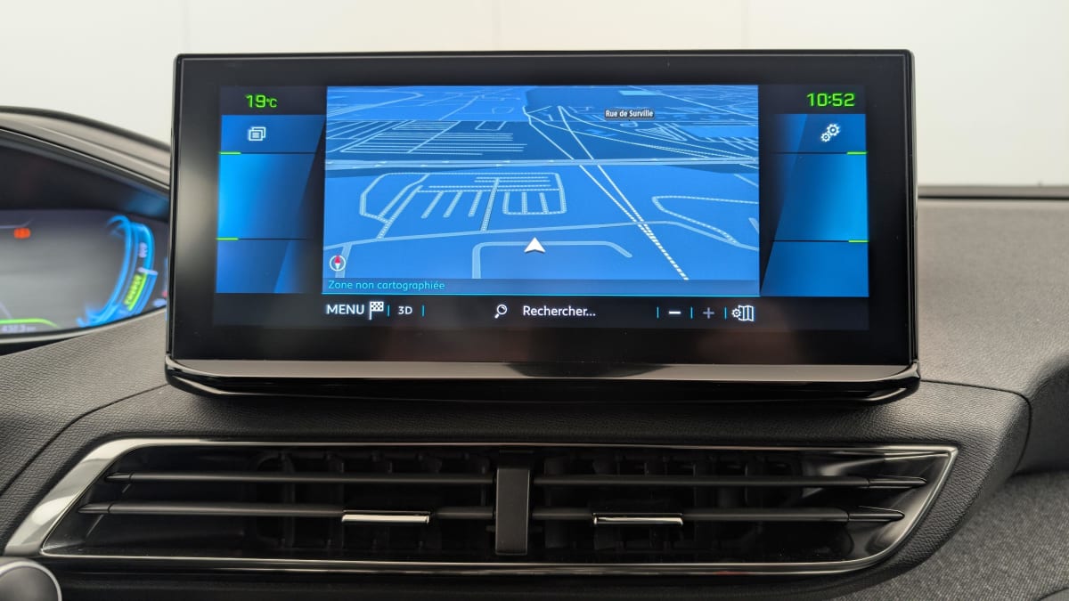 PEUGEOT 3008 Hybrid 225 e-EAT8 Allure Pack