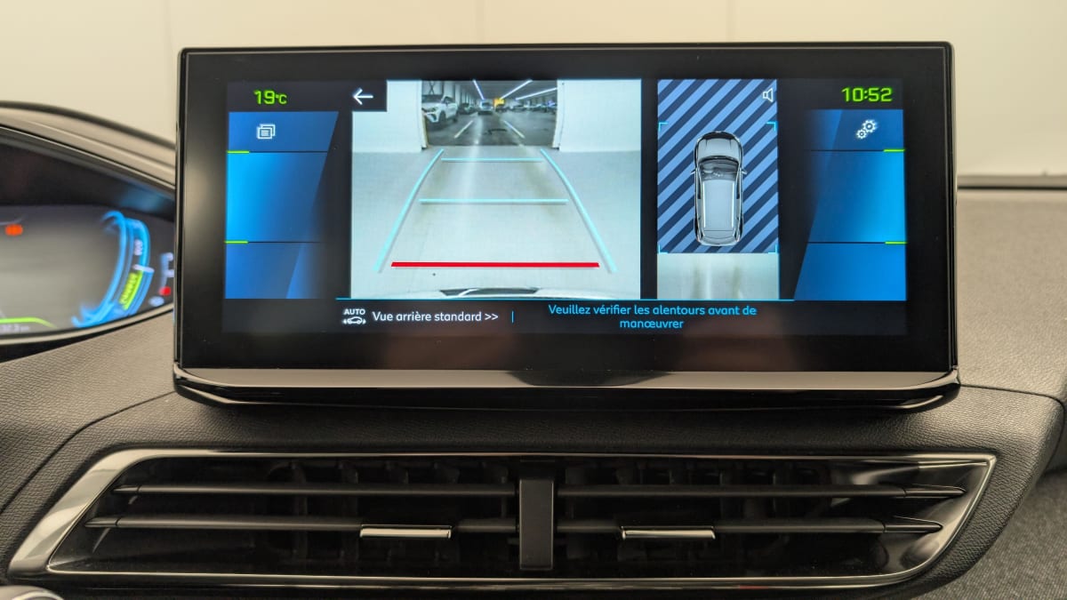 PEUGEOT 3008 Hybrid 225 e-EAT8 Allure Pack