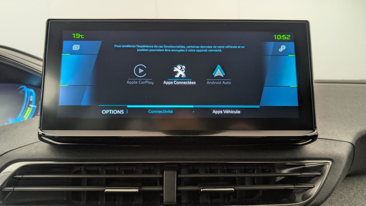 PEUGEOT 3008 Hybrid 225 e-EAT8 Allure Pack