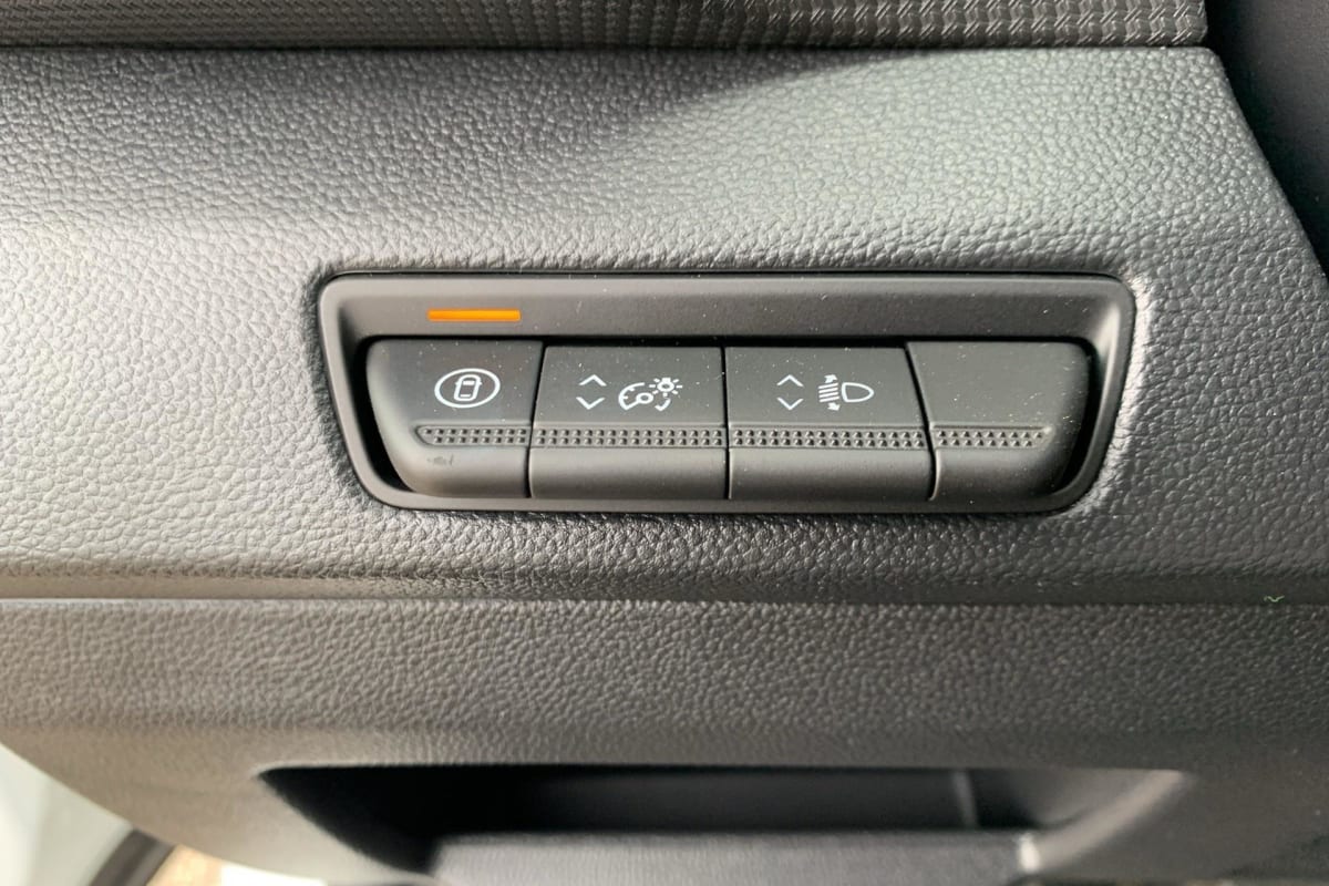 RENAULT TRAFIC L2H1 3T BLUE DCI 150 GSR2 ADVANCE + ATTELAGE + CAMERA + 2 PORTES LATERALES + PLANCHER BOIS + ANGLES MORTS