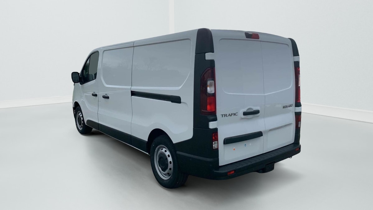RENAULT TRAFIC L2H1 3T BLUE DCI 150 GSR2 ADVANCE + ATTELAGE + CAMERA + 2 PORTES LATERALES + PLANCHER BOIS + ANGLES MORTS