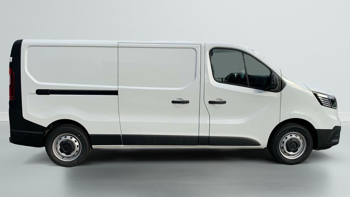 RENAULT TRAFIC L2H1 3T BLUE DCI 150 GSR2 ADVANCE + ATTELAGE + CAMERA + 2 PORTES LATERALES + PLANCHER BOIS + ANGLES MORTS