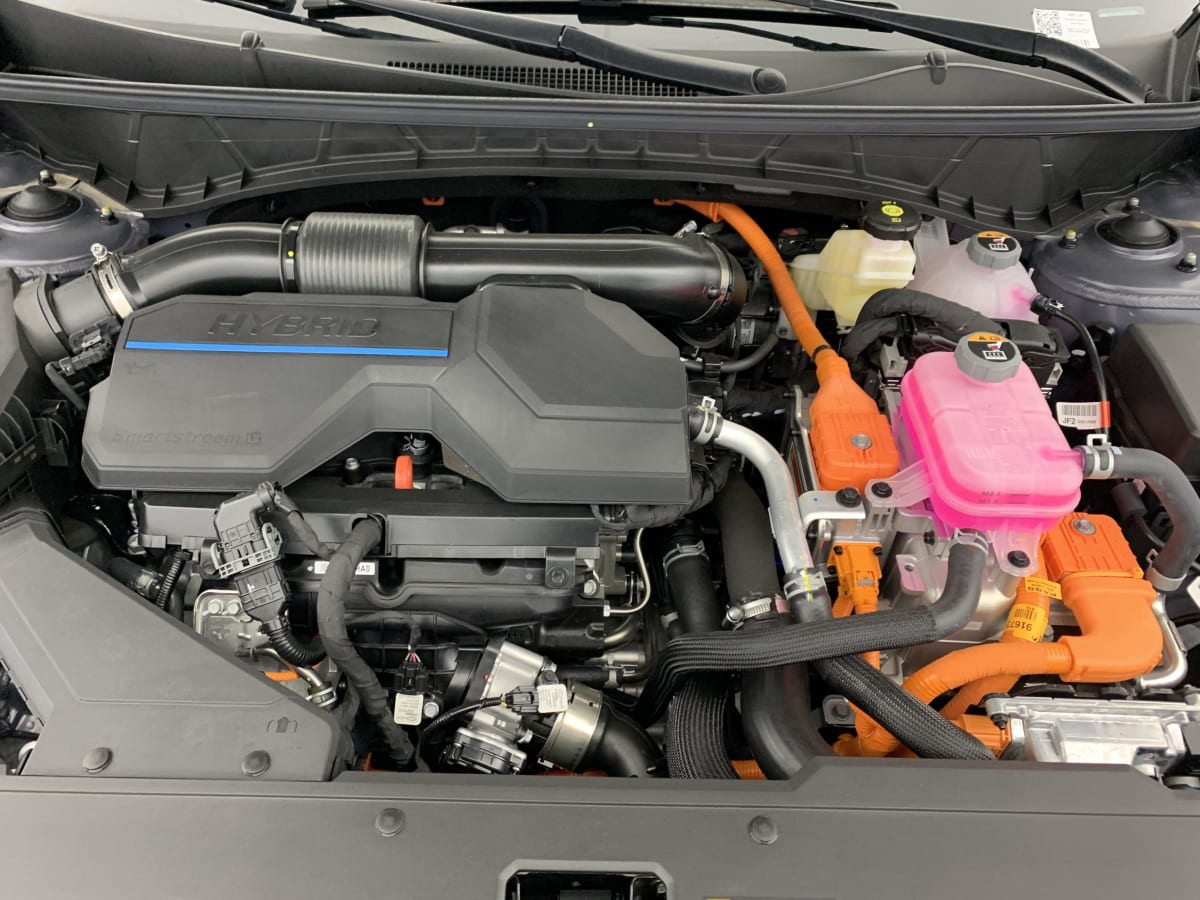 HYUNDAI TUCSON 1.6 T-GDI 215 Hybrid BVA6 Initia