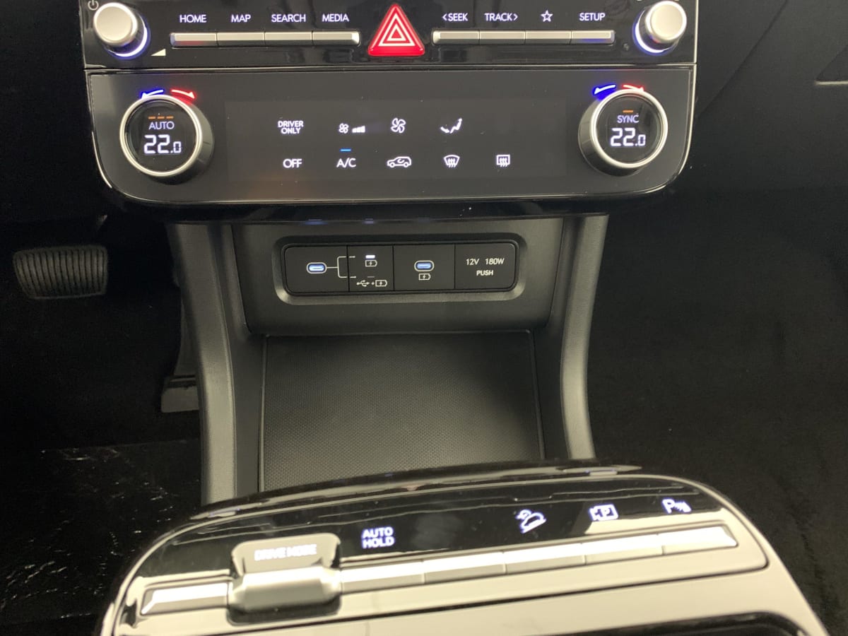 HYUNDAI TUCSON 1.6 T-GDI 215 Hybrid BVA6 Initia